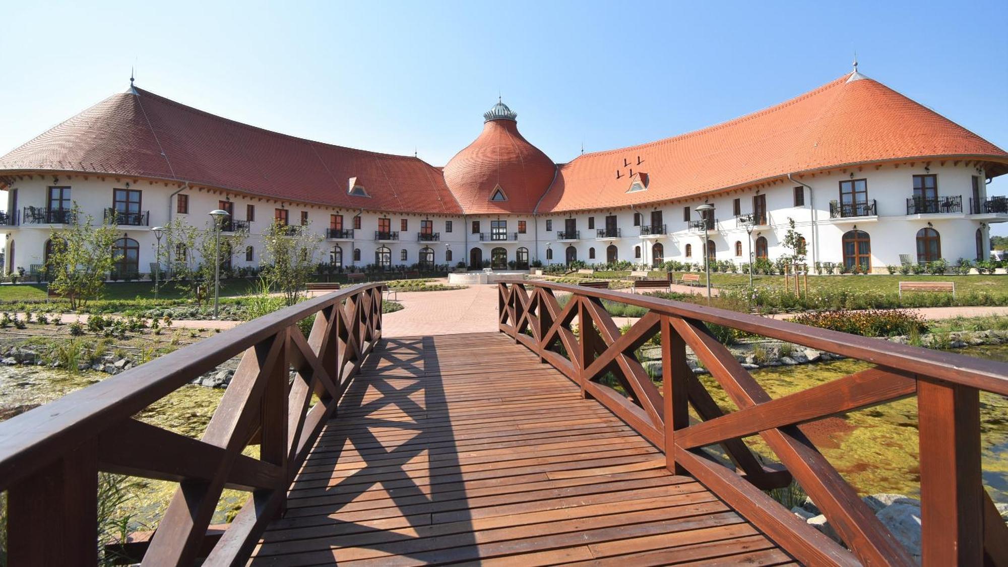 Hungarikum Hotel Lakitelek Εξωτερικό φωτογραφία