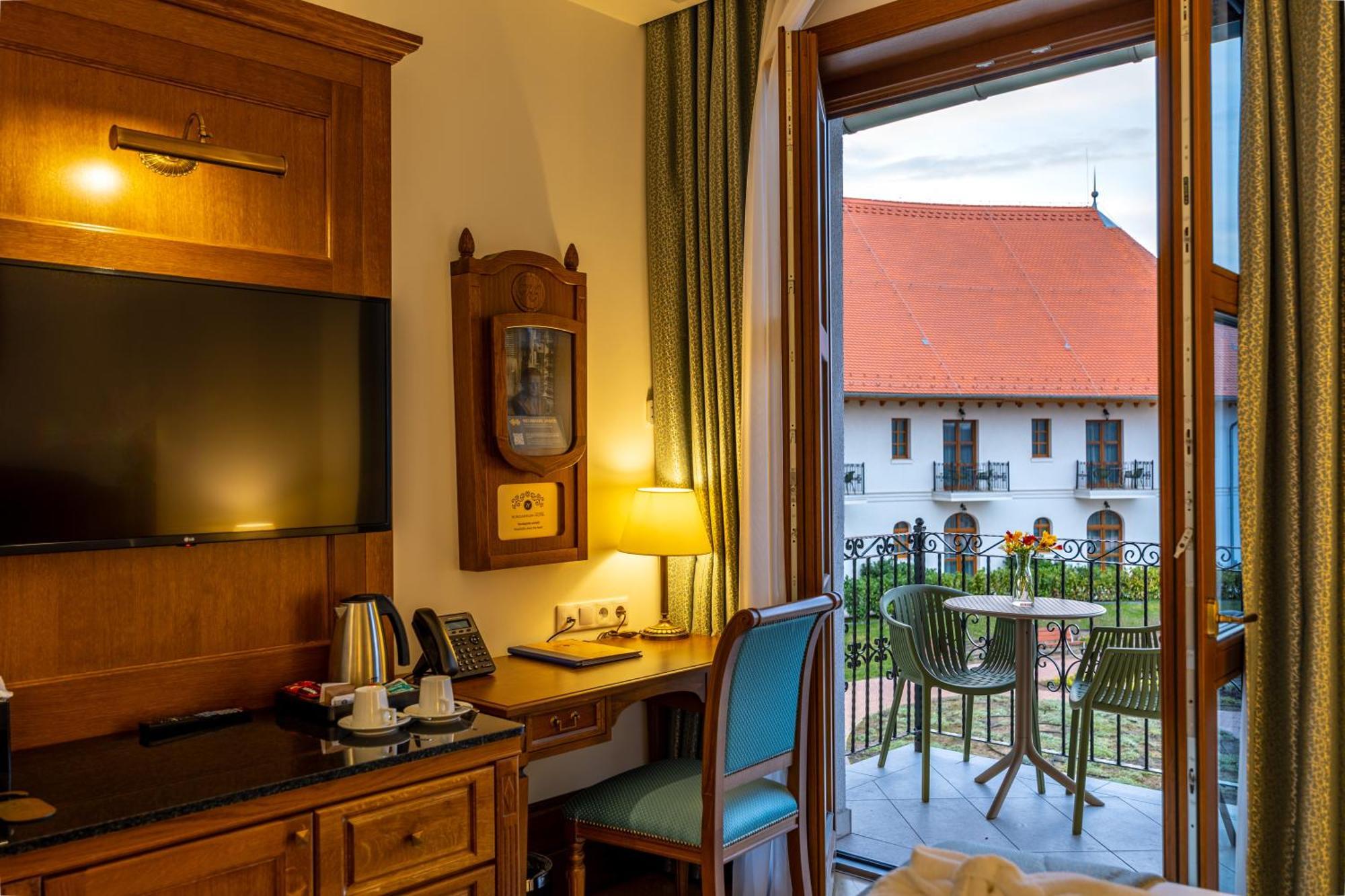Hungarikum Hotel Lakitelek Εξωτερικό φωτογραφία